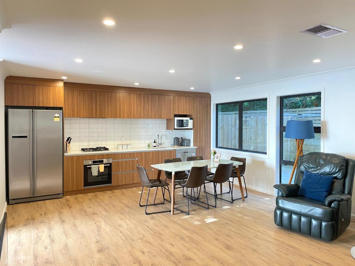 No Party Allowed, Entire Brand New 3 Bedroom Townhouse, Free Unlimited Fibre Wifi And Free Parking Wellington Exterior foto