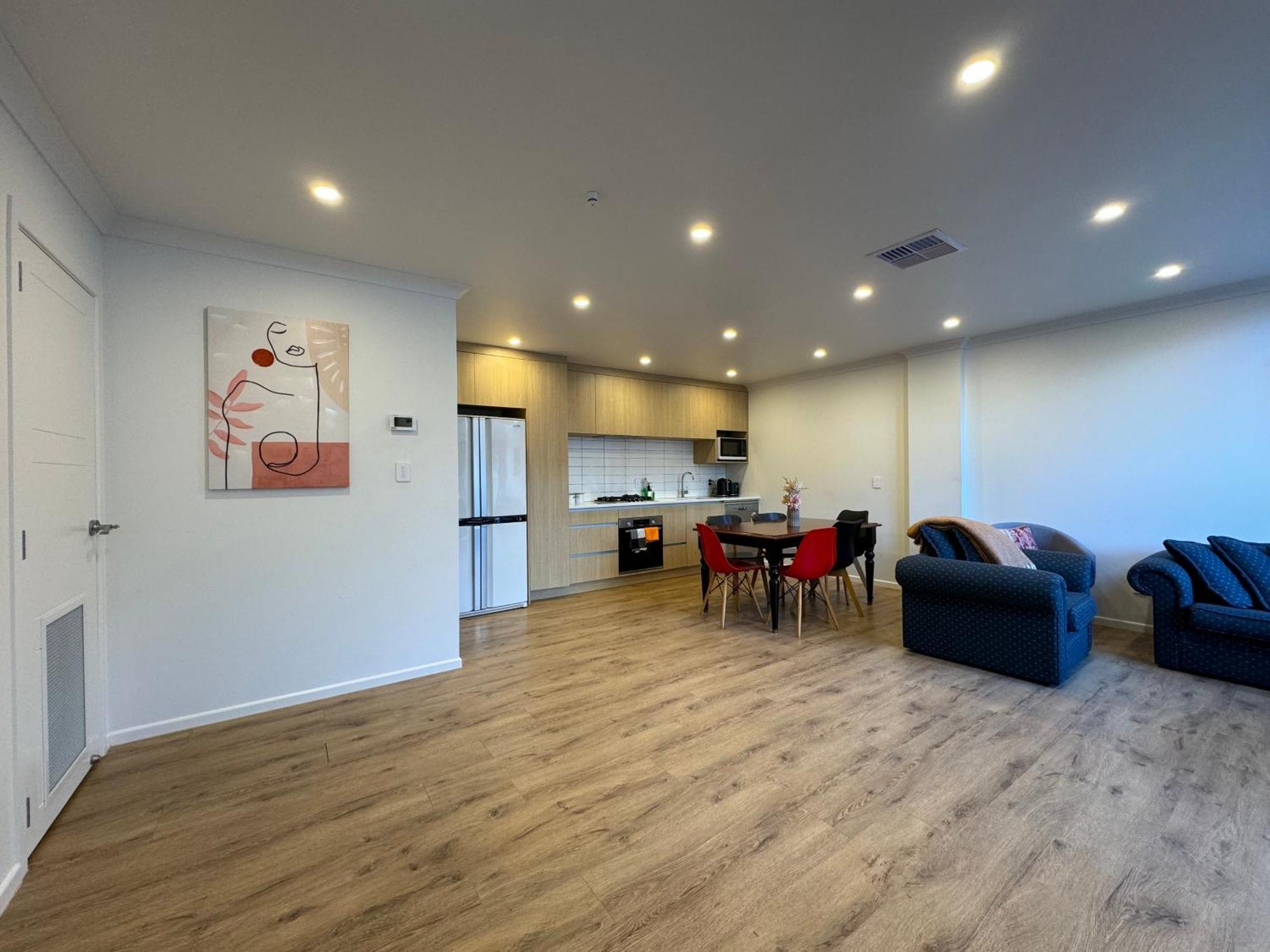 No Party Allowed, Entire Brand New 3 Bedroom Townhouse, Free Unlimited Fibre Wifi And Free Parking Wellington Exterior foto