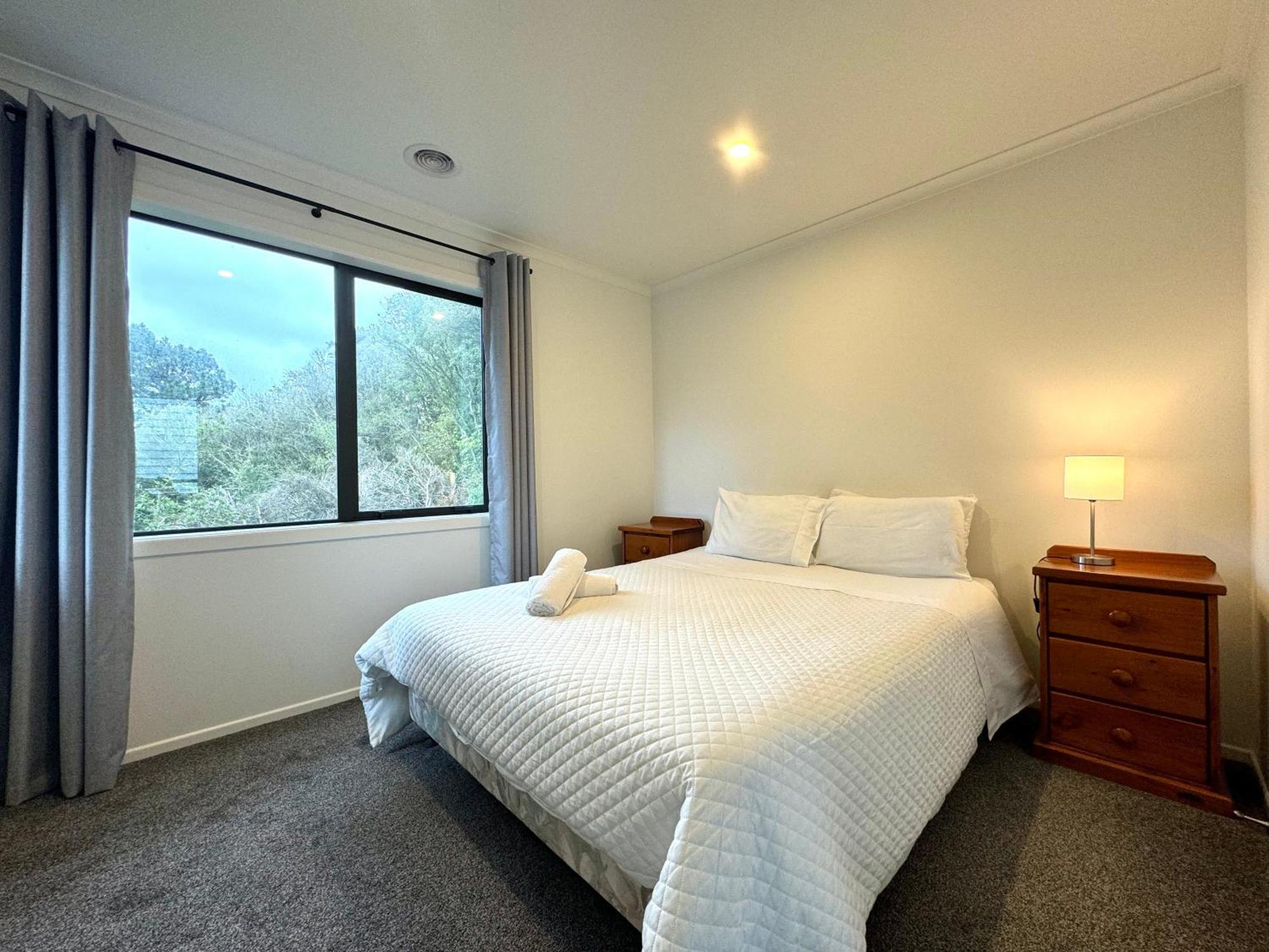 No Party Allowed, Entire Brand New 3 Bedroom Townhouse, Free Unlimited Fibre Wifi And Free Parking Wellington Exterior foto